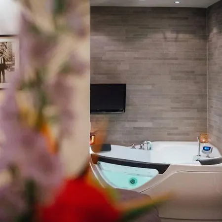 Apartamento Luxury Appartment With Jacuzzi *